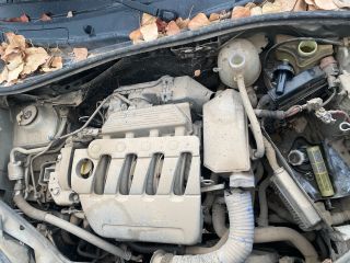 bontott RENAULT KANGOO Motor (Fűzött blokk hengerfejjel)