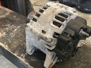 bontott RENAULT KANGOO Generátor