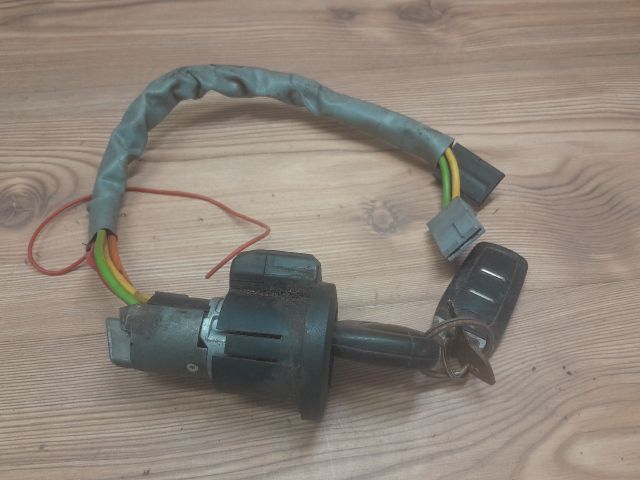 bontott RENAULT KANGOO Gyújtáskapcsoló