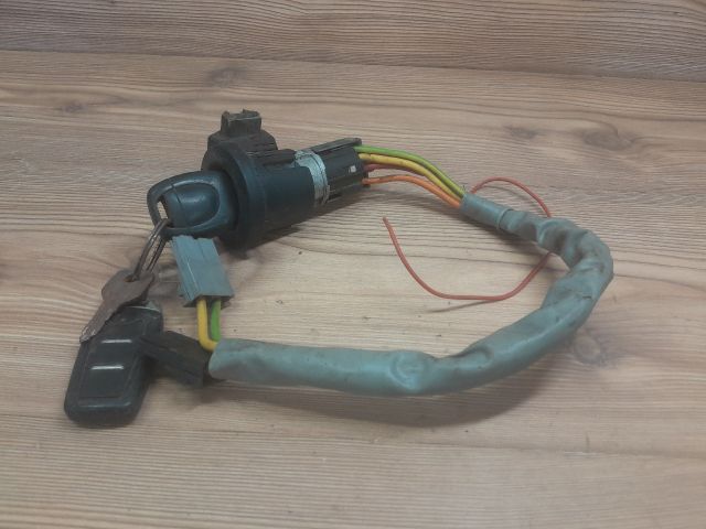 bontott RENAULT KANGOO Gyújtáskapcsoló