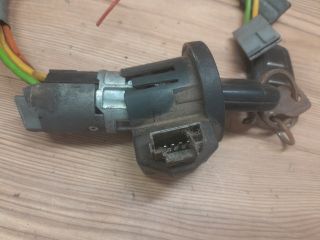 bontott RENAULT KANGOO Gyújtáskapcsoló