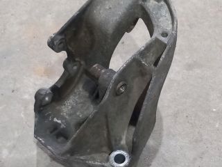 bontott RENAULT KANGOO Generátor Tartó Bak