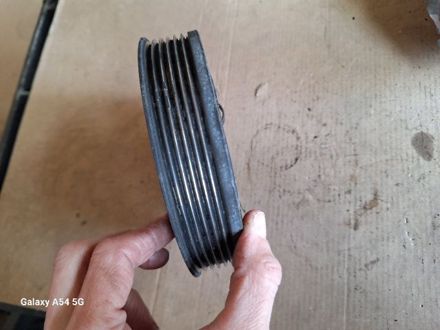 bontott RENAULT KANGOO Főtengely Szíjtárcsa