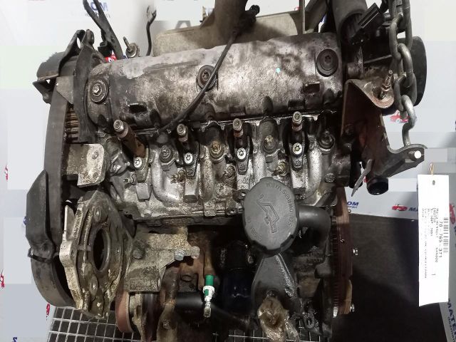 bontott RENAULT KANGOO Motor (Fűzött blokk hengerfejjel)