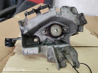 bontott RENAULT KANGOO Motor Tartó Bak (Fém)