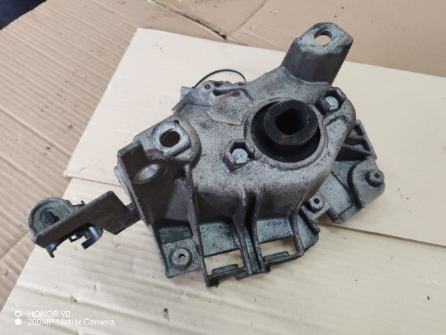 bontott RENAULT KANGOO Motor Tartó Bak (Fém)