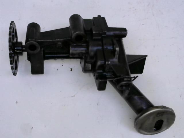 bontott RENAULT KANGOO Olajszivattyú