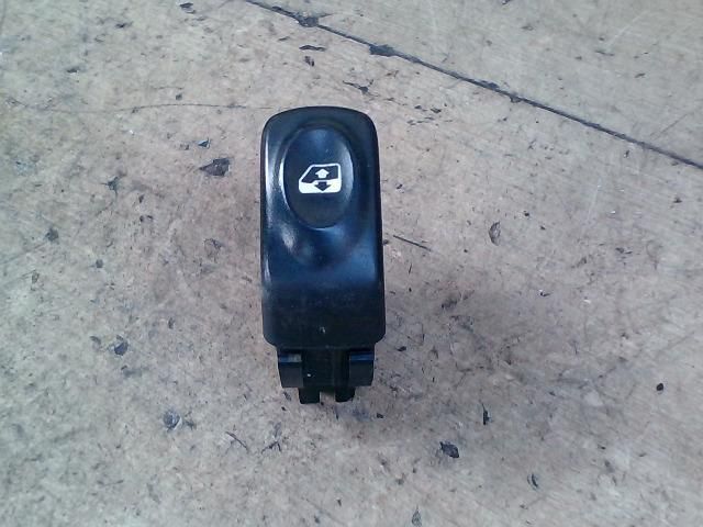 bontott RENAULT KANGOO Ablakemelő Kapcsoló (Pozíciófüggetlen)