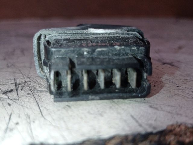 bontott RENAULT KANGOO Ablakemelő Kapcsoló (Pozíciófüggetlen)