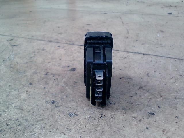 bontott RENAULT KANGOO Ablakemelő Kapcsoló (Pozíciófüggetlen)