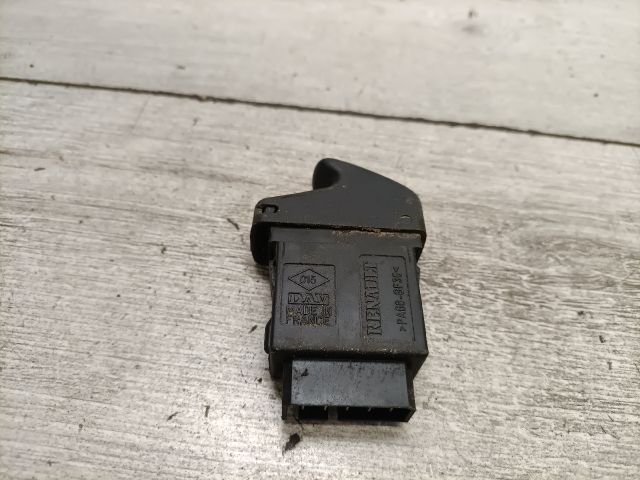 bontott RENAULT KANGOO Bal első Ablakemelő Kapcsoló