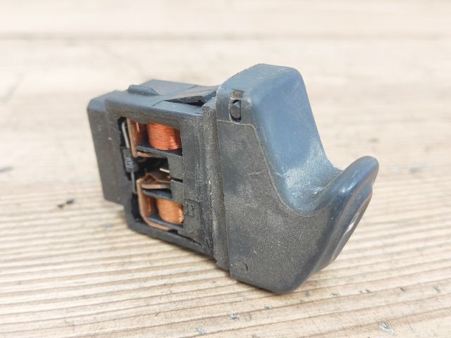 bontott RENAULT KANGOO Bal első Ablakemelő Kapcsoló