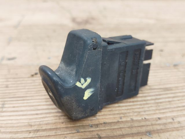 bontott RENAULT KANGOO Bal első Ablakemelő Kapcsoló