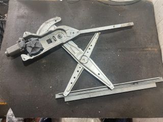 bontott RENAULT KANGOO Bal első Ablakemelő Szerkezet (Elektromos)