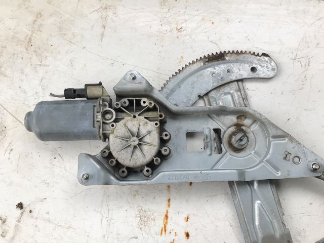 bontott RENAULT KANGOO Bal első Ablakemelő Szerkezet (Elektromos)