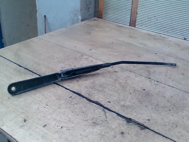 bontott RENAULT KANGOO Bal első Ablaktörlő Kar