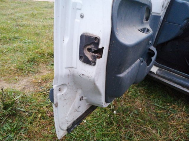 bontott RENAULT KANGOO Bal első Ajtó (Részeivel)