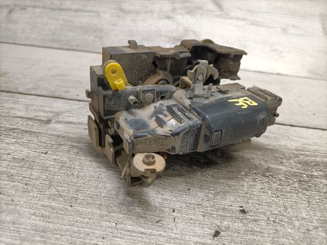 bontott RENAULT KANGOO Bal első Ajtózár