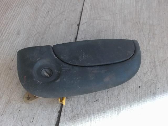 bontott RENAULT KANGOO Bal első Külső Kilincs