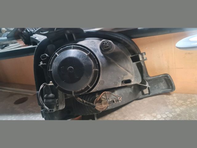 bontott RENAULT KANGOO Bal Fényszóró