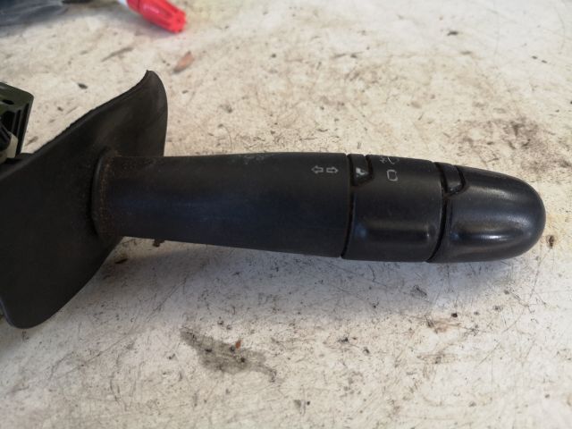 bontott RENAULT KANGOO Bal Kormánykapcsoló Irányjelző