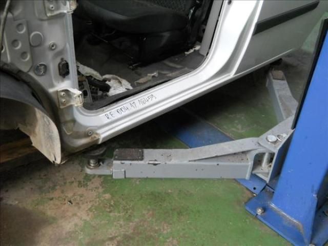 bontott RENAULT KANGOO Bal Küszöb