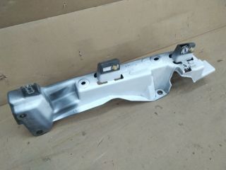 bontott RENAULT KANGOO Bal Sárvédő Oldaltartó