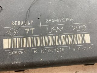 bontott RENAULT KANGOO Biztosítéktábla Doboz