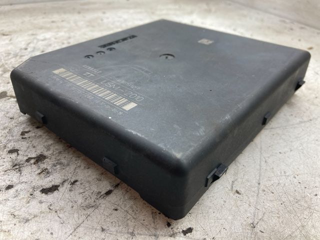 bontott RENAULT KANGOO Biztosítéktábla Doboz