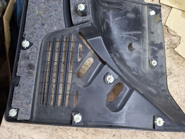 bontott RENAULT KANGOO Csomagtér Kárpit