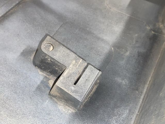 bontott RENAULT KANGOO Csomagtérajtó Díszléc