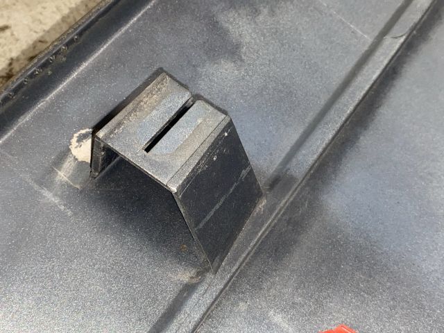 bontott RENAULT KANGOO Csomagtérajtó Díszléc