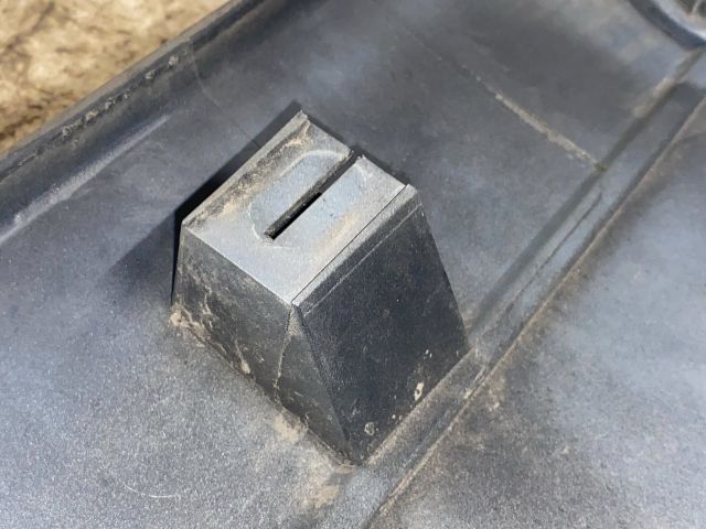 bontott RENAULT KANGOO Csomagtérajtó Díszléc