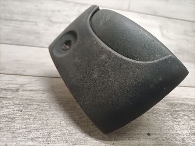 bontott RENAULT KANGOO Csomagtérajtó Kilincs