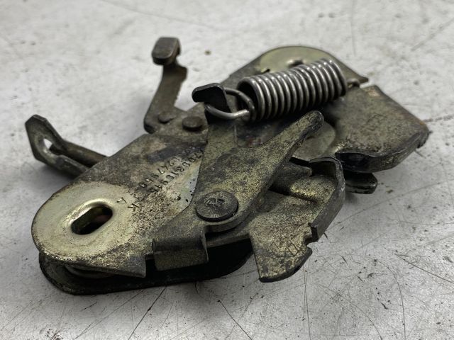 bontott RENAULT KANGOO Csomagtérajtó Zárszerkezet