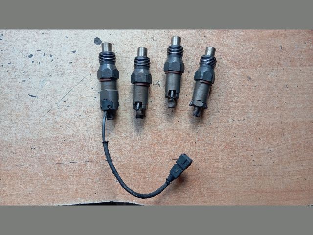 bontott RENAULT KANGOO Porlasztó (1 db)