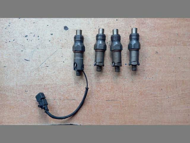 bontott RENAULT KANGOO Porlasztó (1 db)