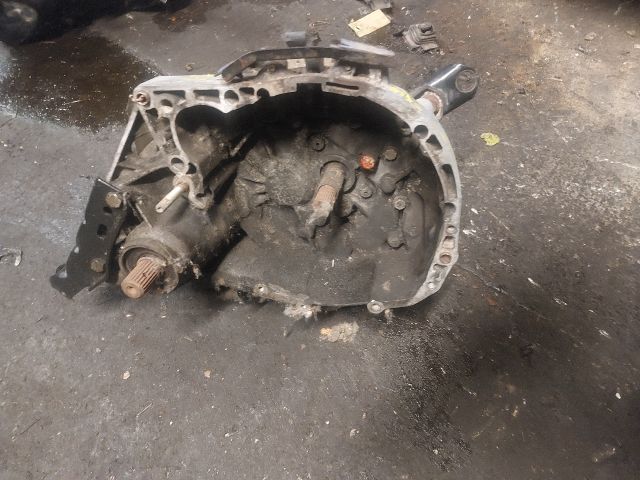 bontott RENAULT KANGOO Váltó (Mechanikus)