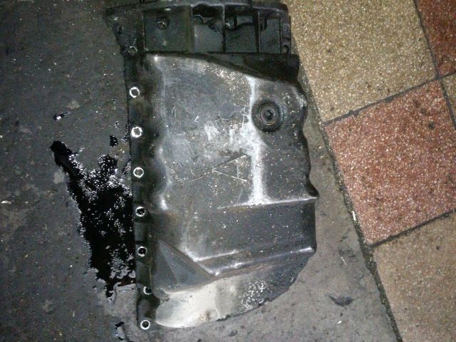 bontott RENAULT KANGOO Olajteknő