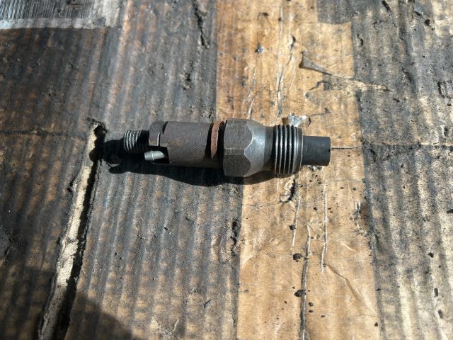 bontott RENAULT KANGOO Porlasztó (1 db)