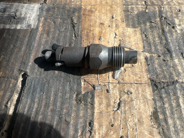 bontott RENAULT KANGOO Porlasztó (1 db)