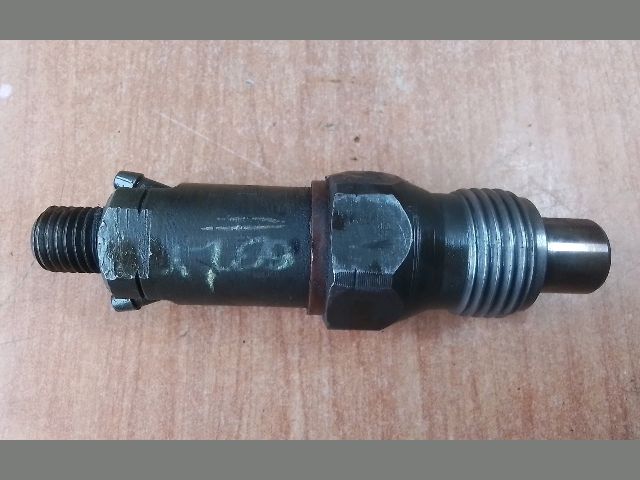 bontott RENAULT KANGOO Porlasztó (1 db)