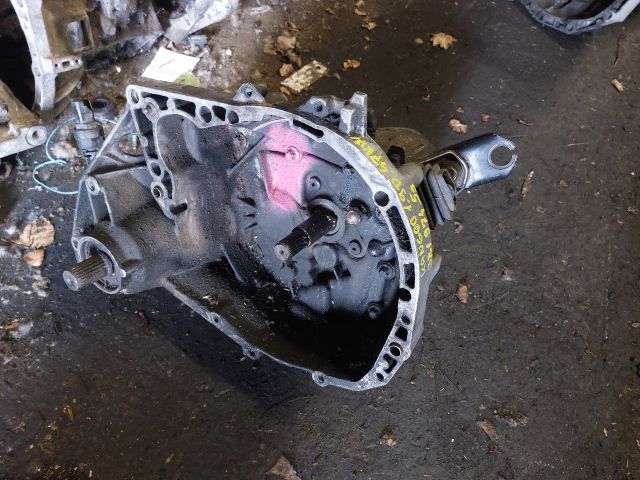 bontott RENAULT KANGOO Váltó (Mechanikus)