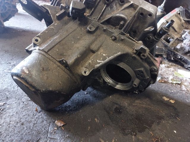 bontott RENAULT KANGOO Váltó (Mechanikus)