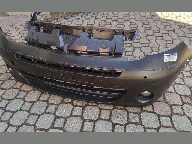 bontott RENAULT KANGOO Első Lökhárító (Részeivel)