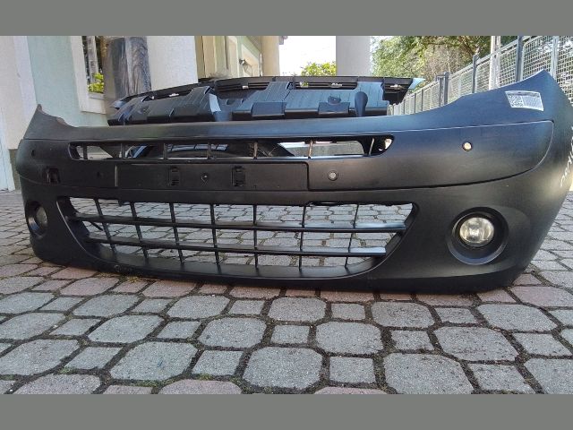 bontott RENAULT KANGOO Első Lökhárító (Részeivel)