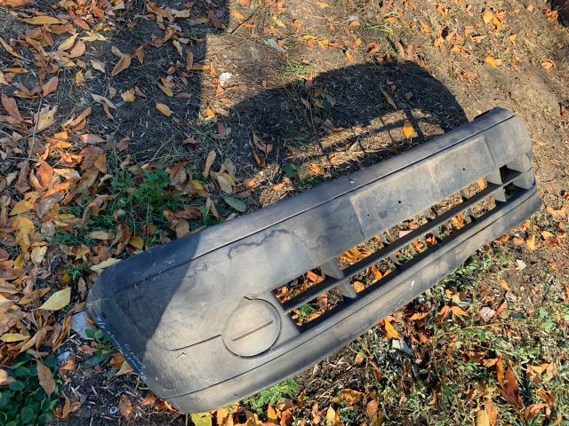 bontott RENAULT KANGOO Első Lökhárító (Üresen)