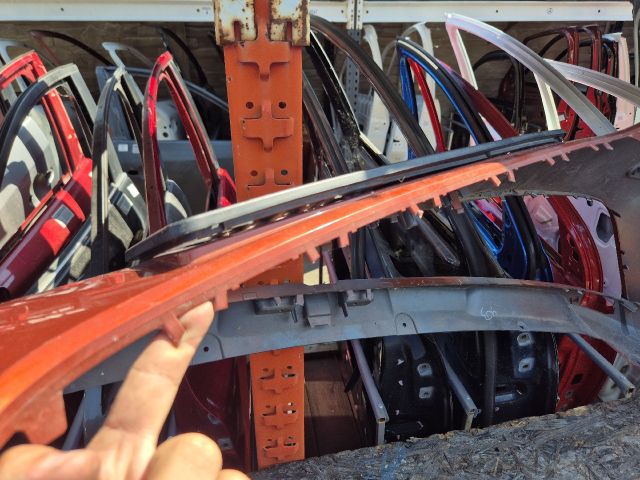 bontott RENAULT KANGOO Első Lökhárító (Üresen)