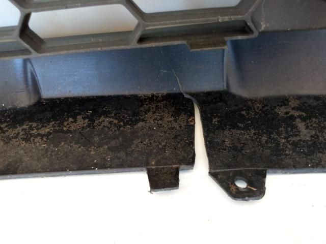 bontott RENAULT KANGOO Első Lökhárító (Üresen)