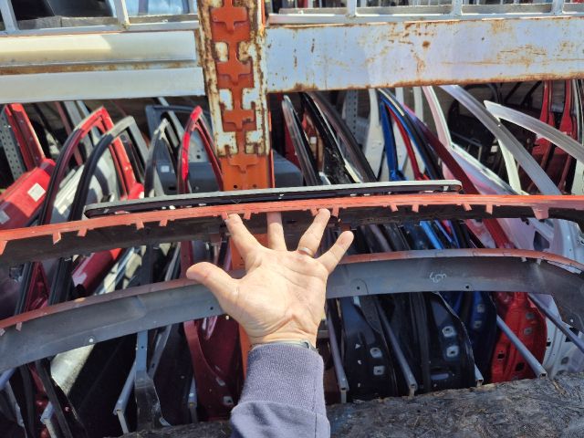 bontott RENAULT KANGOO Első Lökhárító (Üresen)